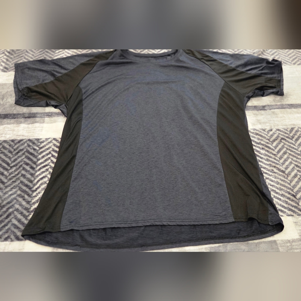 RealEssentials Charcoal and Black Short Sleeve Tee